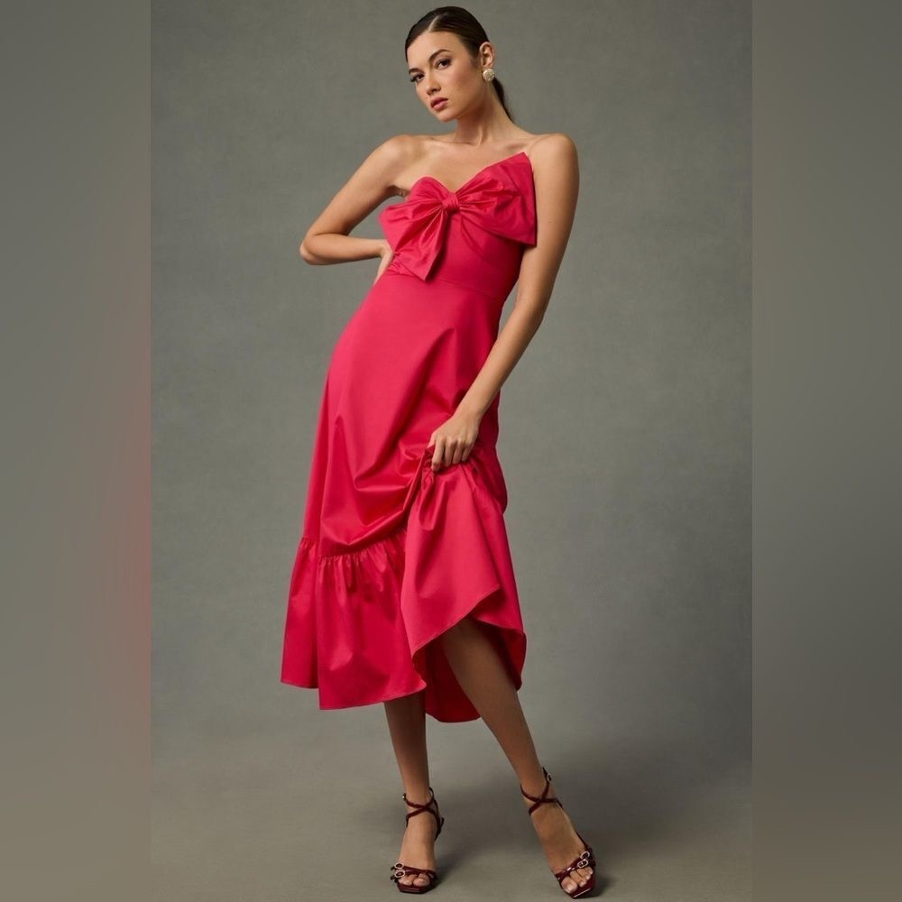 NWT HUTCH RES BOW TOP STRAPLESS MIDI